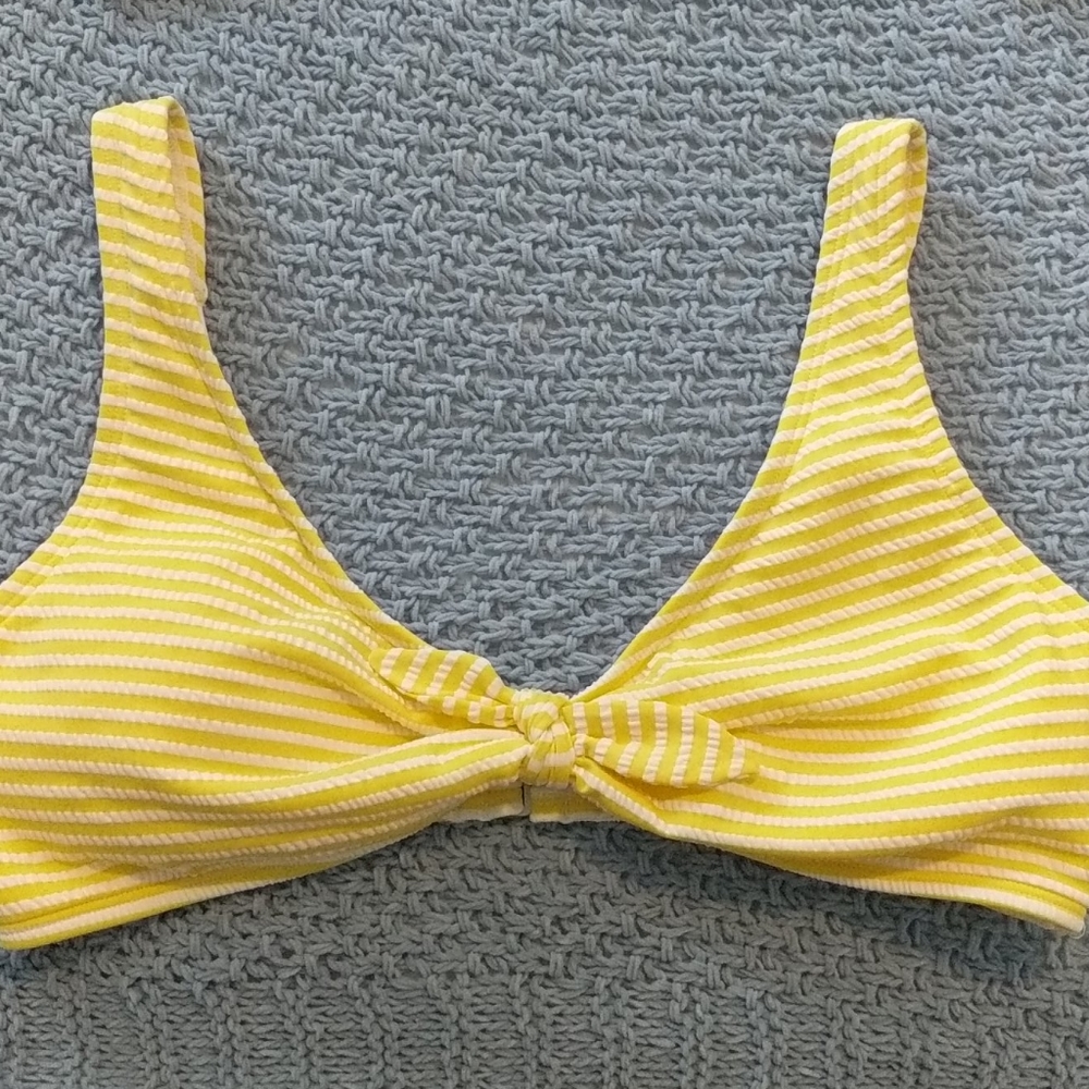 A&F Bikini Top - Picture 6 of 6